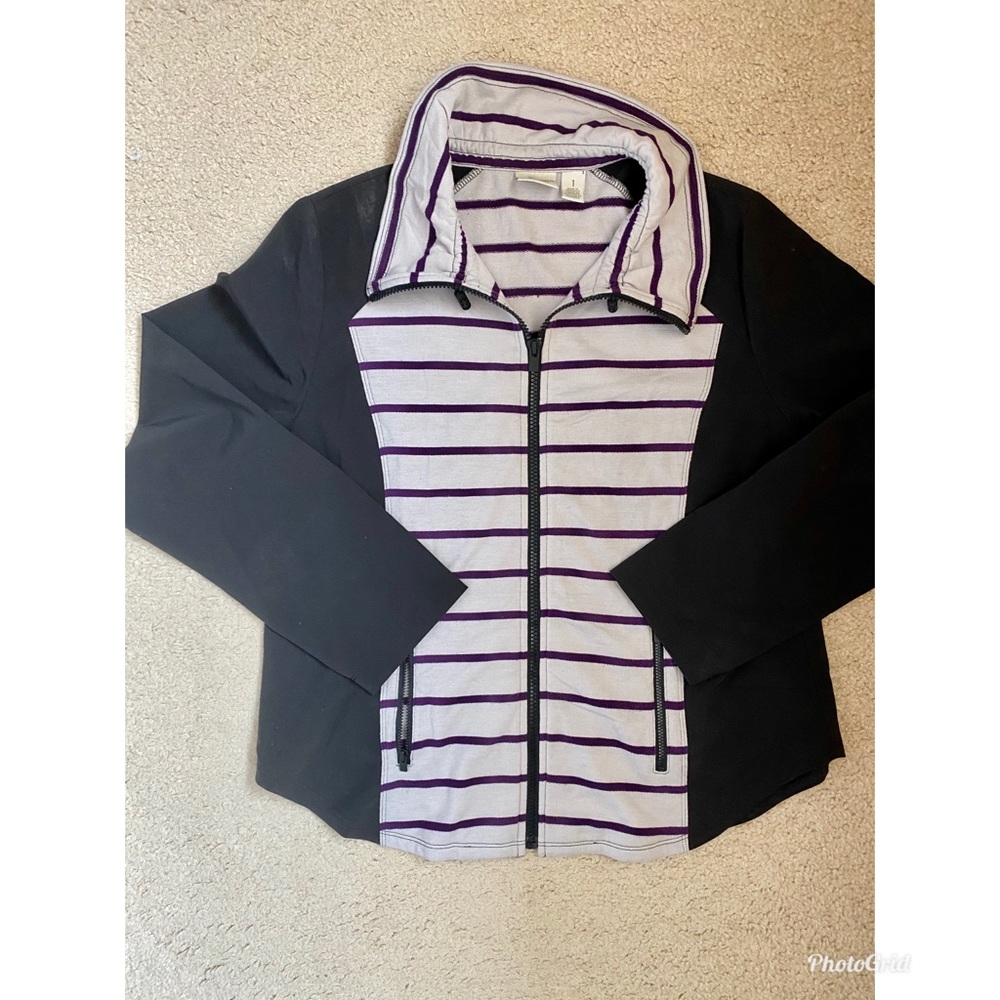 Chico’s Zenergy lightweight front zip jacket